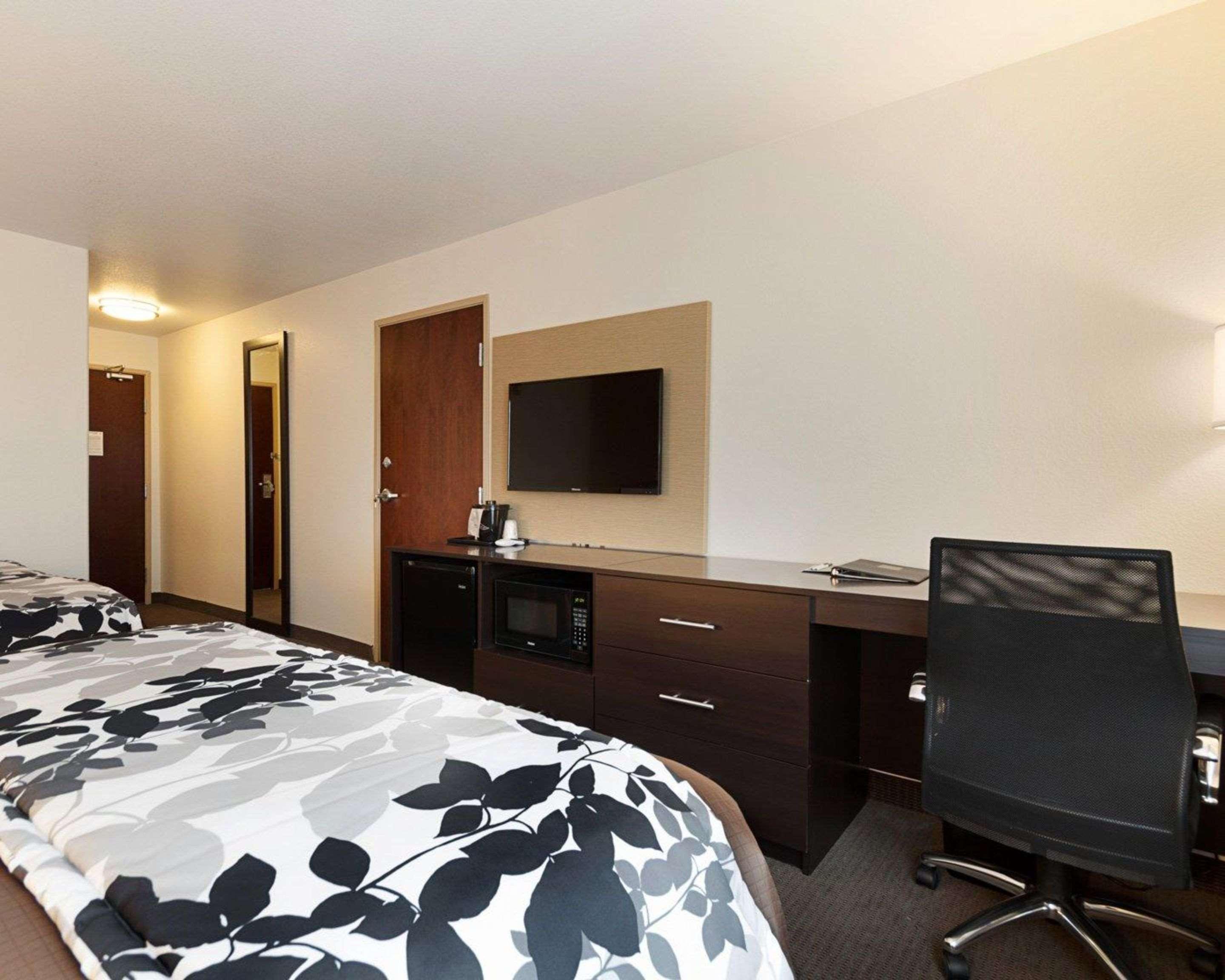 Sleep Inn & Suites Carlsbad Caverns Area Bagian luar foto