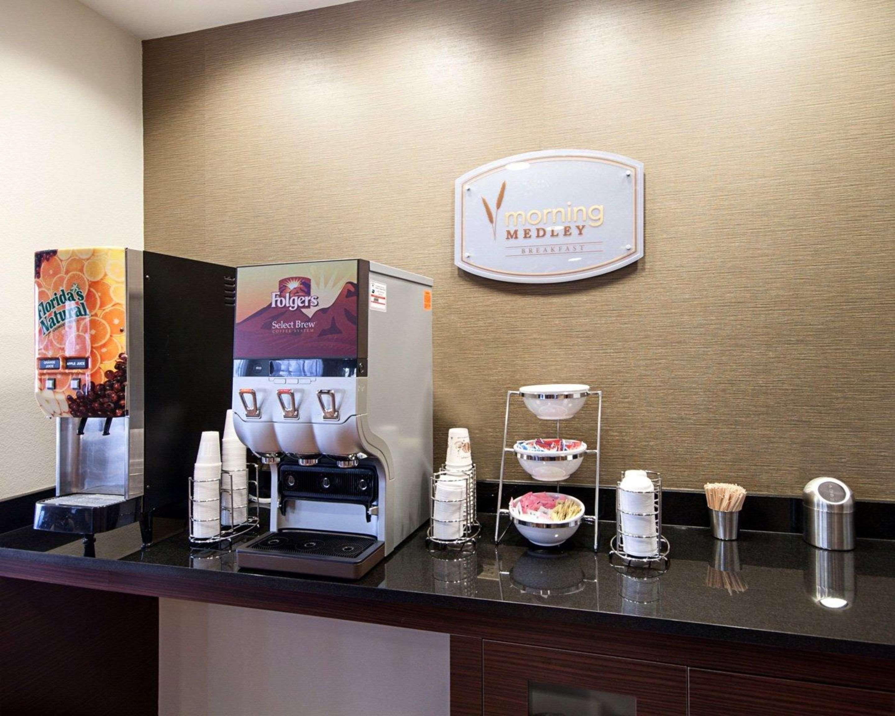 Sleep Inn & Suites Carlsbad Caverns Area Bagian luar foto