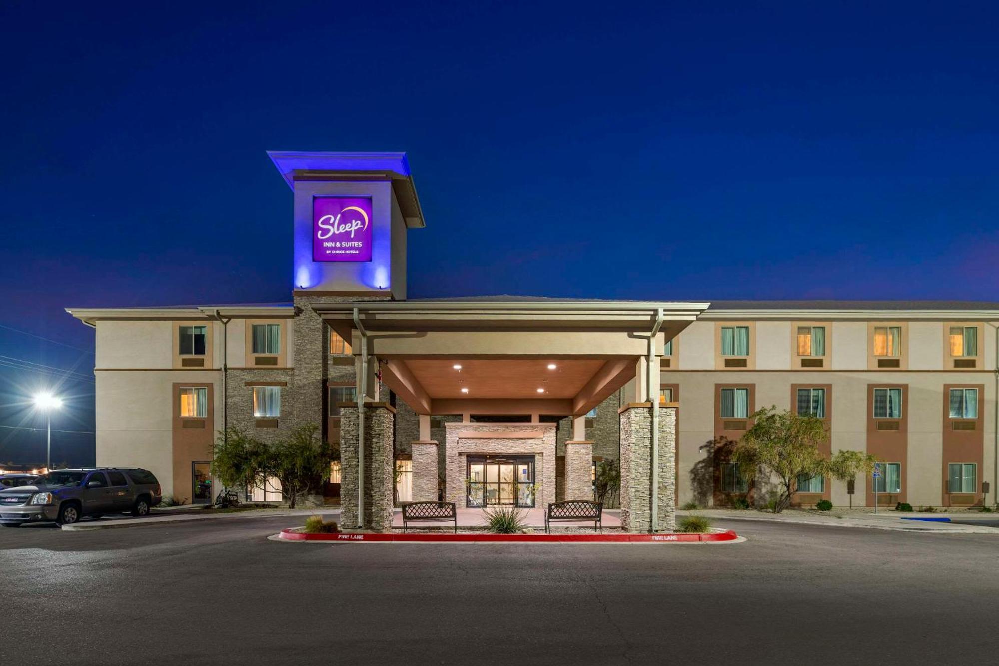 Sleep Inn & Suites Carlsbad Caverns Area Bagian luar foto